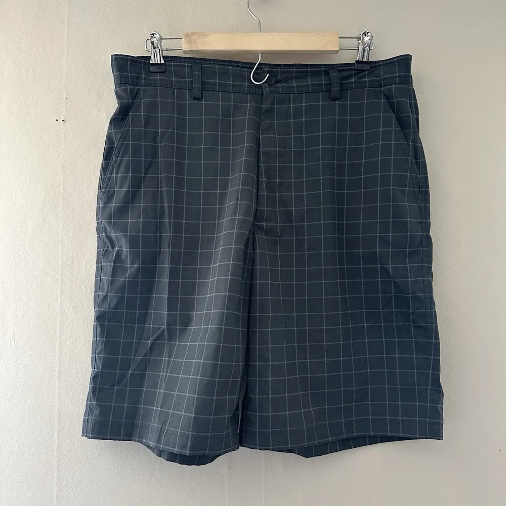Lone Cypress by Pebble Beach Luxury Performance Golf Shorts Size 36 Plaid Black